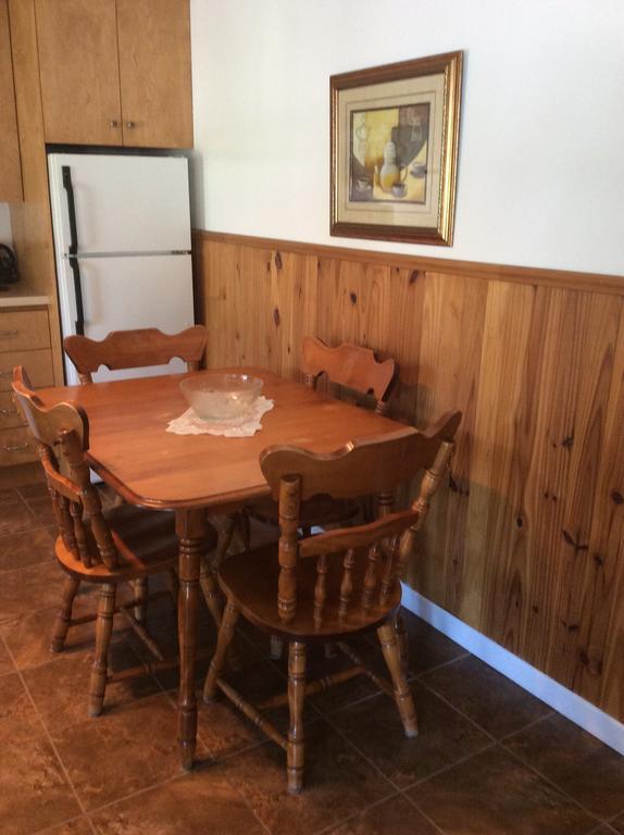 Camping Le 4 Chemins LʼAnse-Saint-Jean Kamer foto